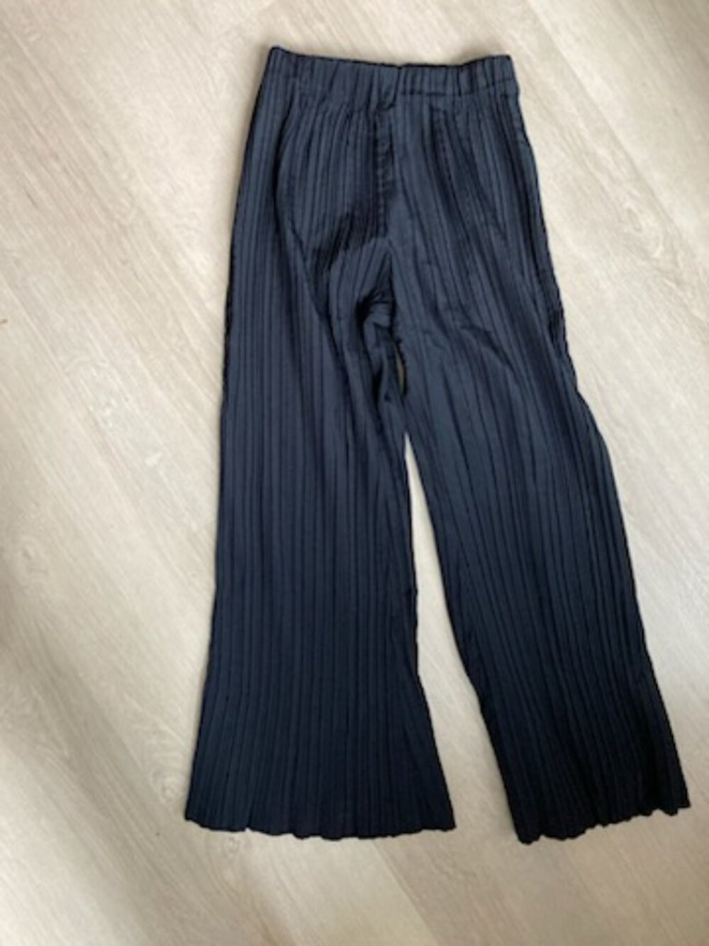 XS Black H & M Slacks